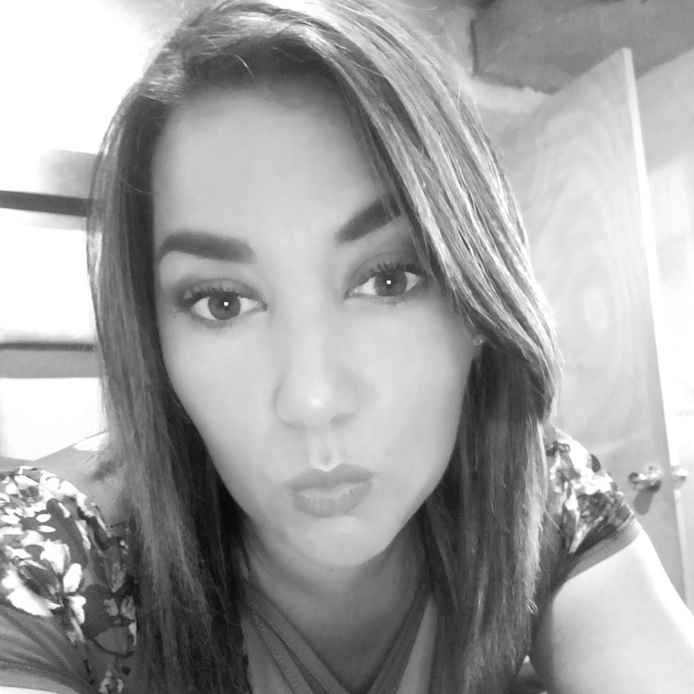 Meet your Posher, Isela